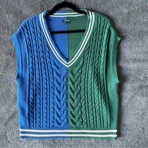 🔥Wild Fable Blue and Green V-Neck Sweater Vest